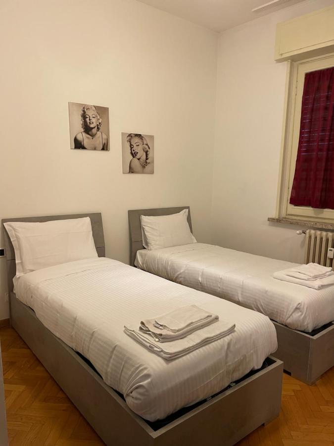 City House Viale Murillo Apartment Milan Bagian luar foto